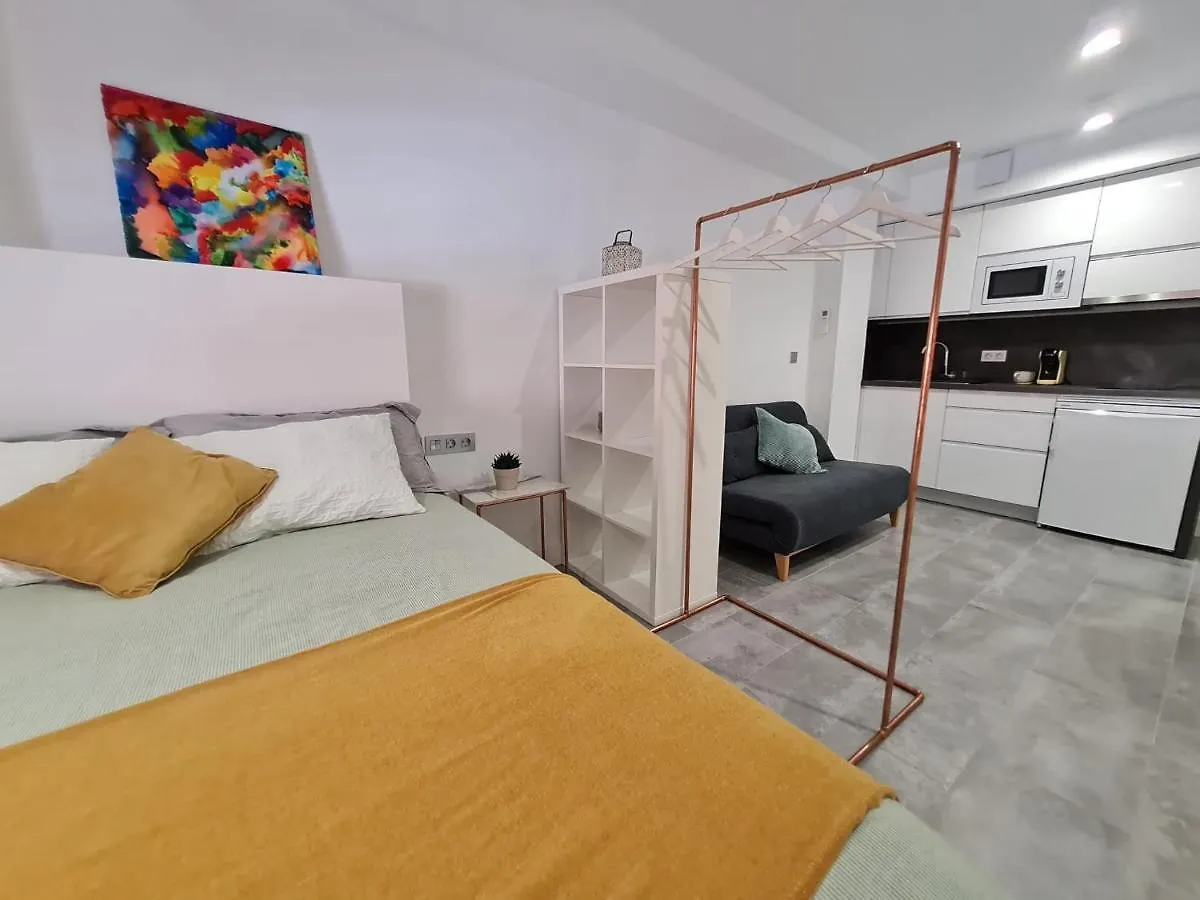 Aparthotel LoftinMálaga 0*,  Spagna
