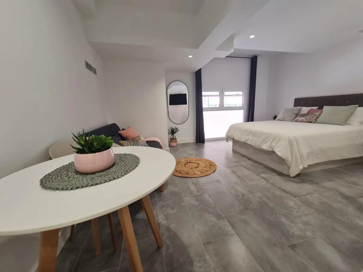 Aparthotel LoftinMálaga Spagna