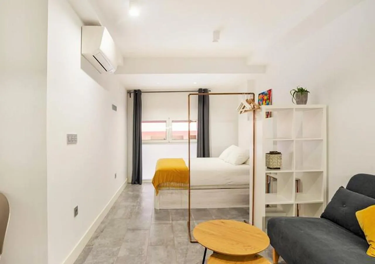 Aparthotel LoftinMálaga Spagna
